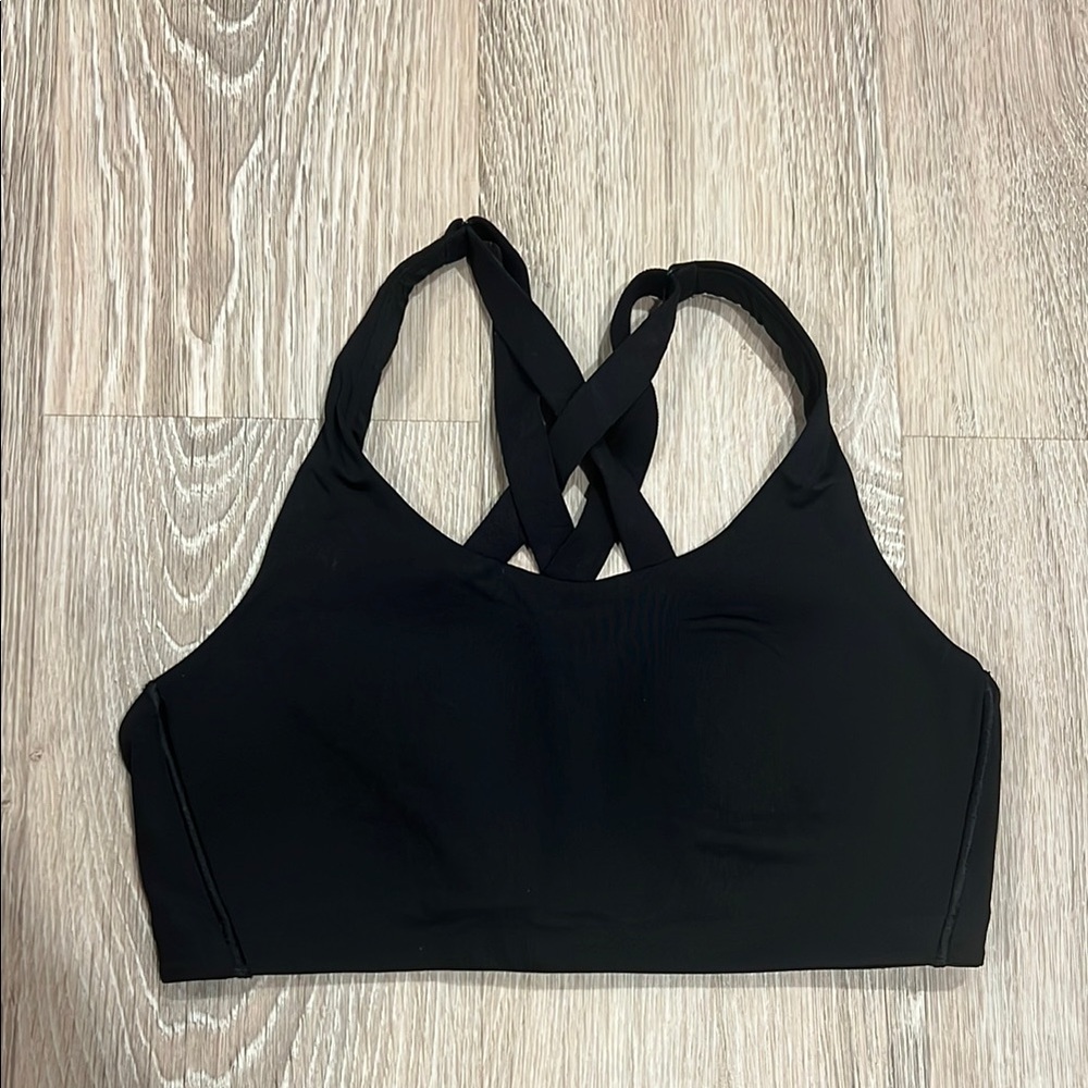 Lululemon Black Women's Cross-Back Sports Bra